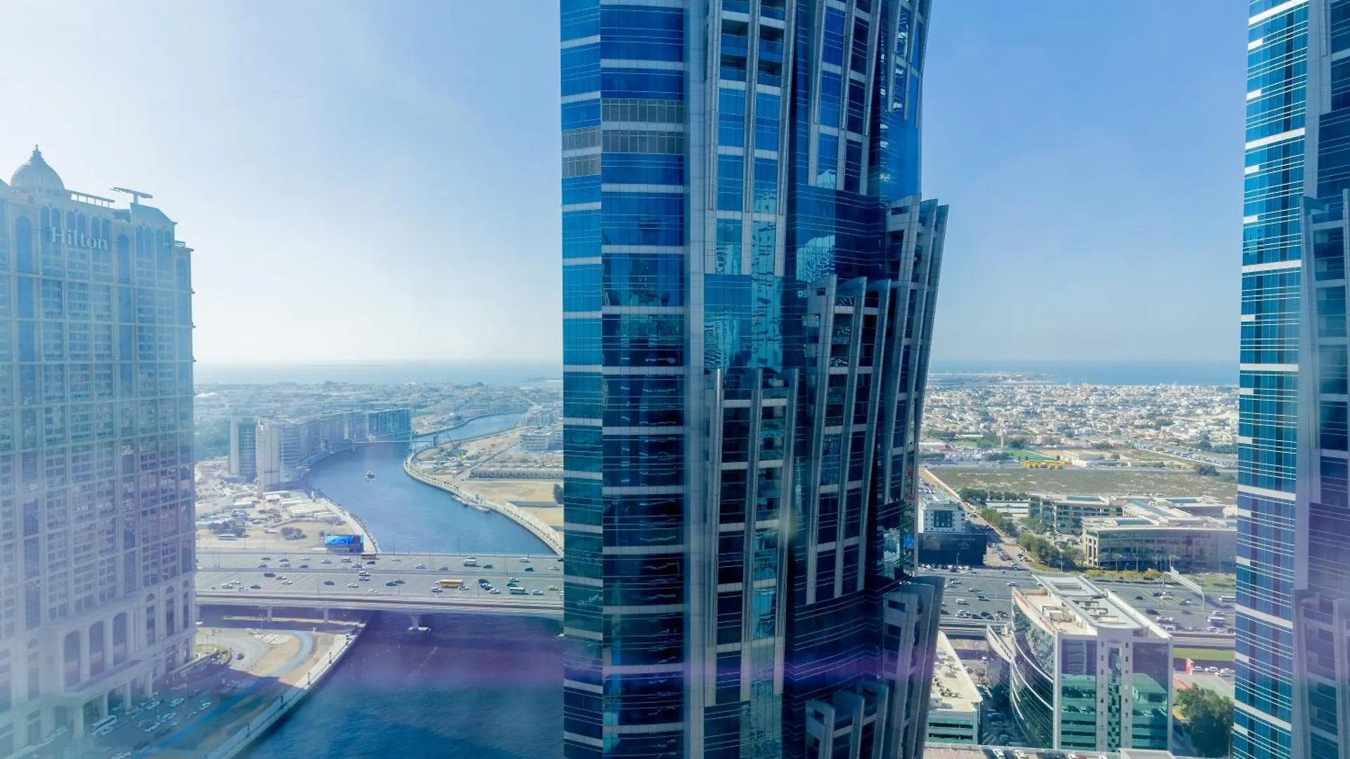 Feriehus La Maison - The Court Tower Dubai